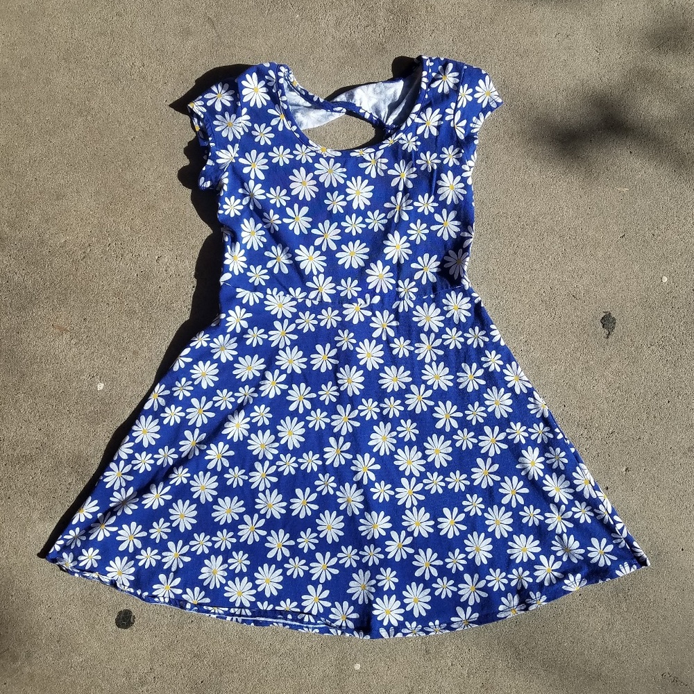 Fun Daisy Dress